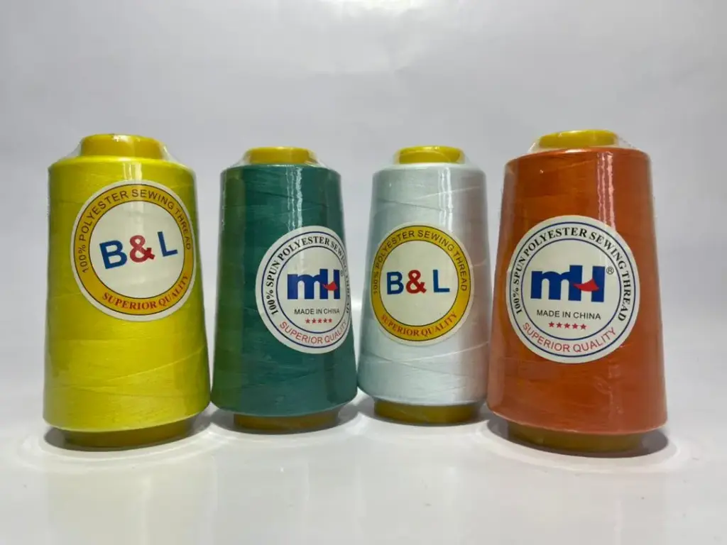 100% Polyester sewing thread ( fil a coudre) 85g