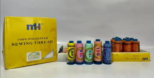100% Polyester sewing thread ( fil a coudre) 400m